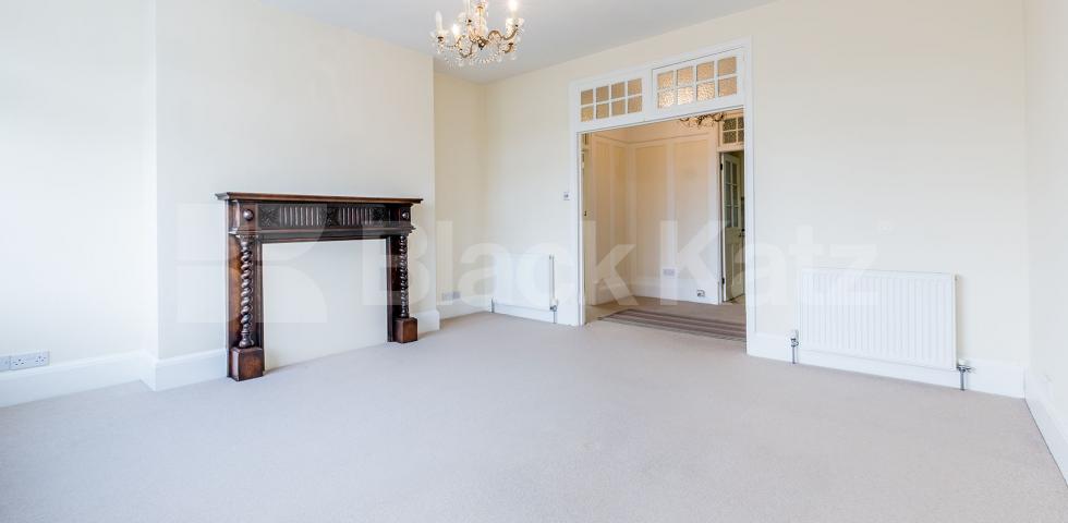 Recently refurbished spacious 2 bed with modern kitchen mins to regents park Northwick Terrace, St Johns Wood / Maida Vale